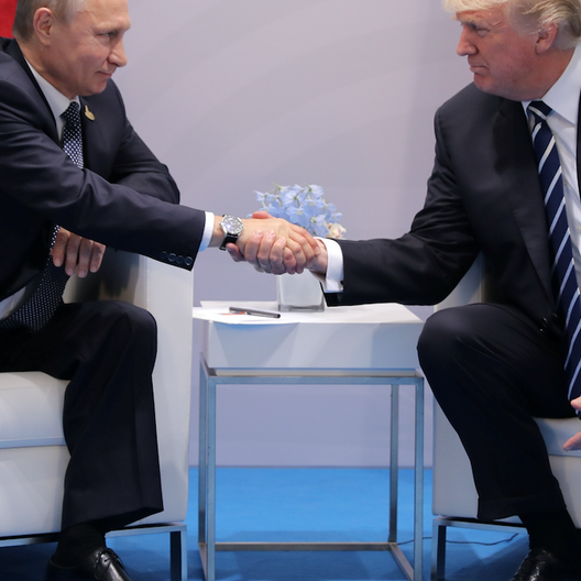 Первая встреча Путина и Трампа